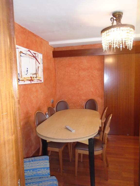 Hostal Fonda Galicia Cardedeu Exterior photo